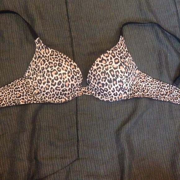 PINK Victoria's Secret Other - VS push-up bra