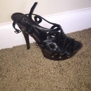 Jessica Simpson Platform studded Sandals!!