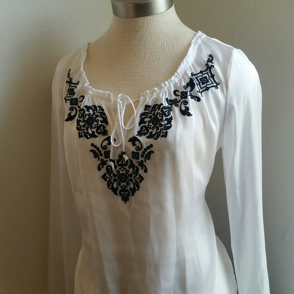 White House Black Market Tops - WHITE HOUSE /BLACK MARKET ..CHIFFON..NEW LISTING