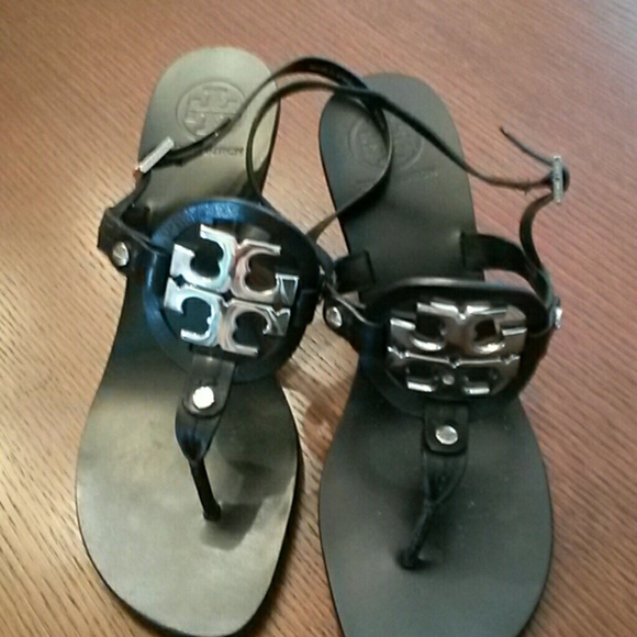 Tory Burch Holly sandals size 8.5 Black