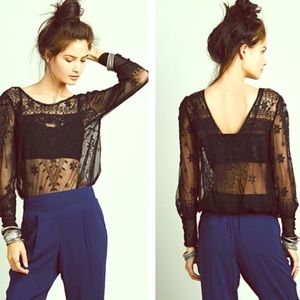 🌺 SALE! NEW Free People Lace Boho Style Top 🌺