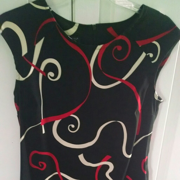 Summer/Fall dresses - Picture 3 of 3