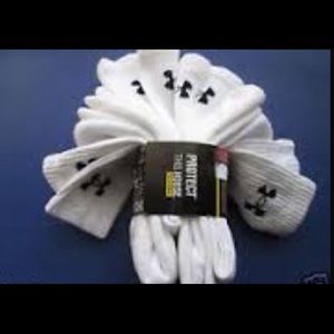 Under Armour White mid calfs