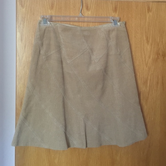 Elie Tahari corduroy beige skirt - Picture 1 of 2