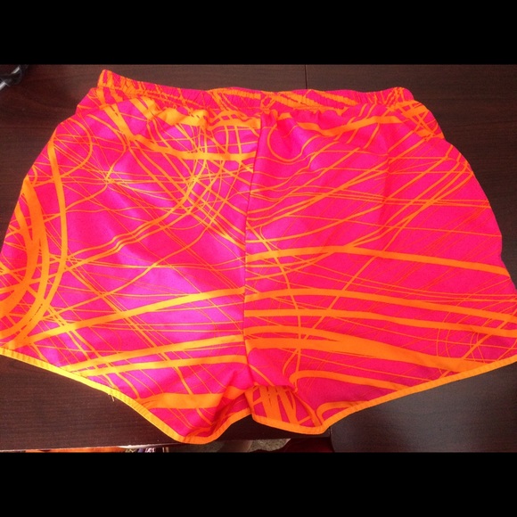 Running shorts - Picture 2 of 2