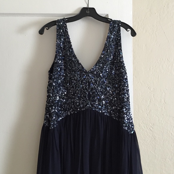 Gorgeous beaded navy evening gown, never worn! - Picture 4 of 4