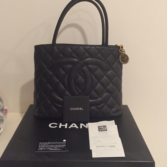 Chanel Medallion Caviar Medium Tote Bag