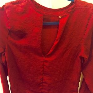 H&M red top