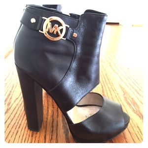 Michael Kors Women's Open Toe Platform Sandal