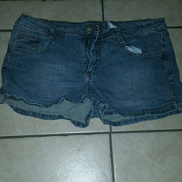 Deming shorts