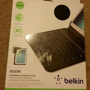 Belkin universal keyboard case for 10 inch tablets