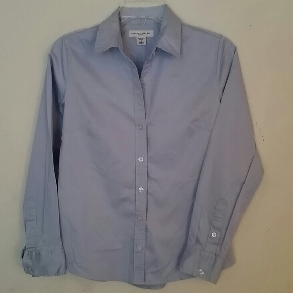 Banana Republic Size S fitted Shirt Like new - Picture 3 of 4