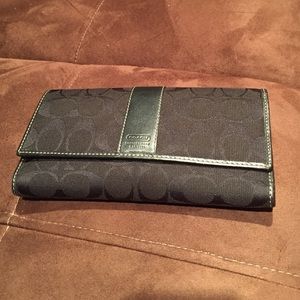 Authentic Coach wallet
