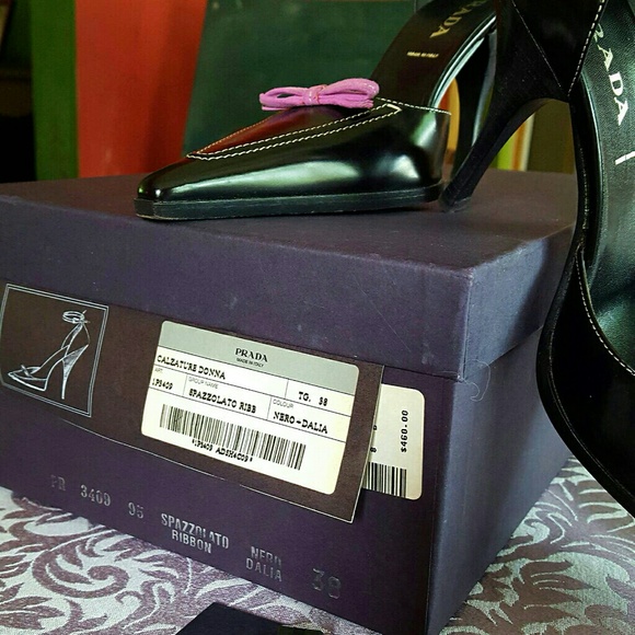 Prada, Authentic - Picture 2 of 6