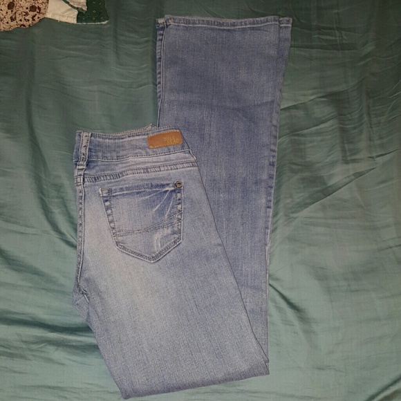 Bullhead light wash jeans - Picture 1 of 3
