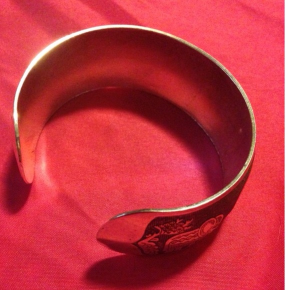 Elephant Cuff Bracelet❌SOLD❌ - Picture 2 of 4