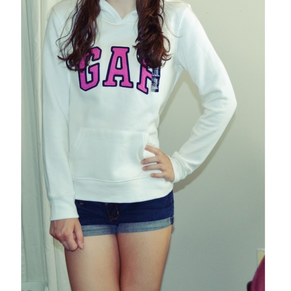NEW gap sweatshirt