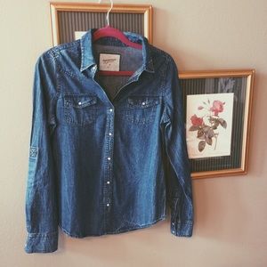 Classic Button Top♥️