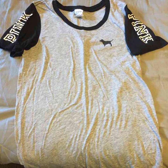 Victoria secret ( pink ) Tshirt