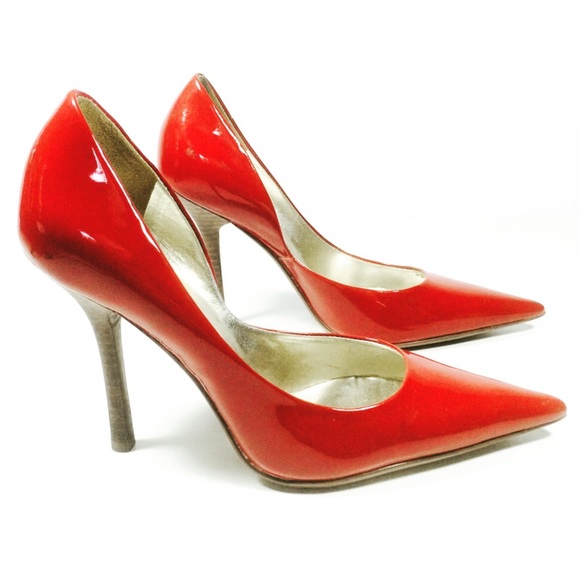 Guess by Marciano Red Pumps