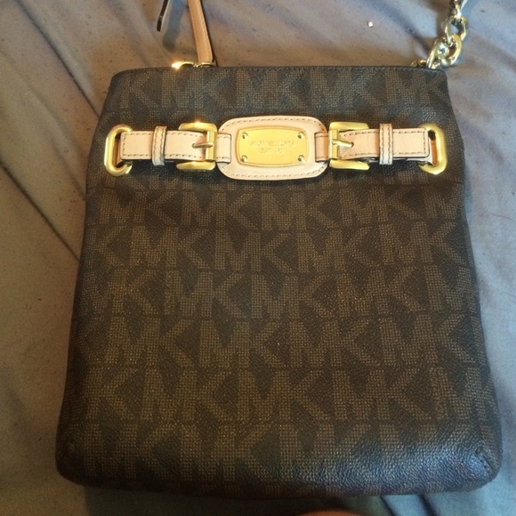 ***TODAYY ONLY SALE MICHAEL KORS CROSSBODY