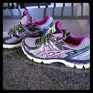 Asics shoes sz 9 never worn