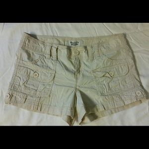 American Rag light tan shorts
