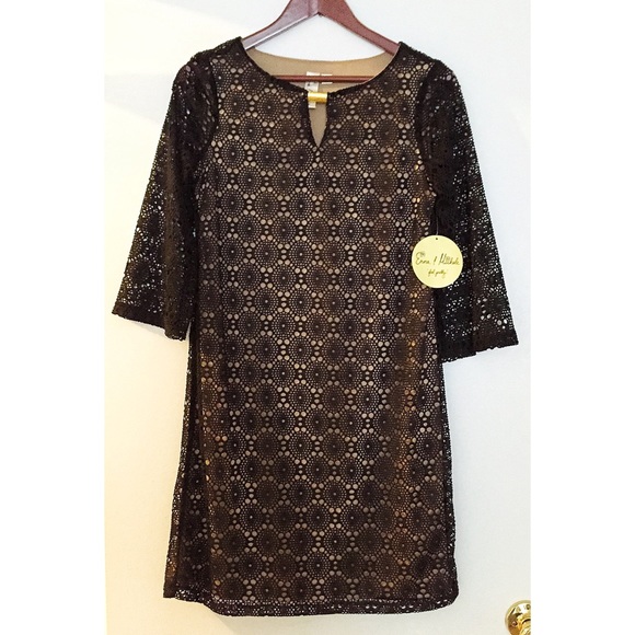 Dresses & Skirts - New! Black dress