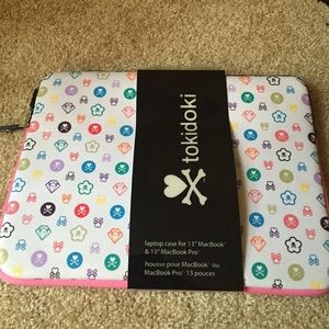 Nwt tokidoki MacBook 13" laptop sleeve