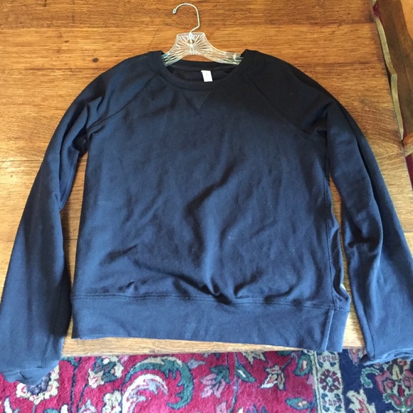 lululemon sweater with thin back