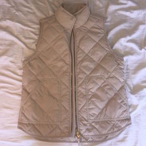 Jcrew beige puffer vest