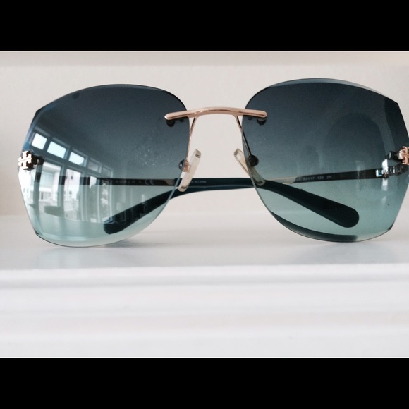 Tory Burch Sunglasses with case