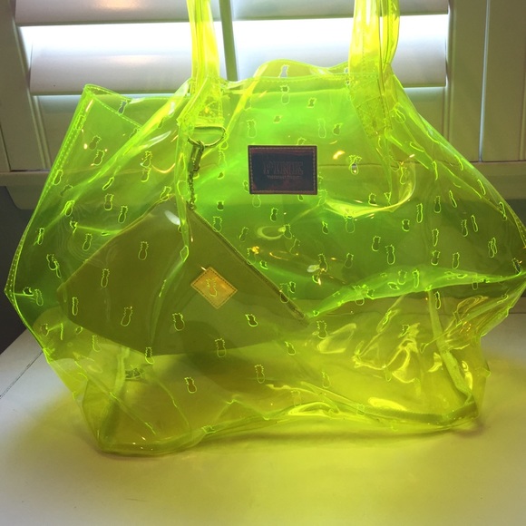 FLASH SALE Victoria's Secret bag NWOT!🍍💗