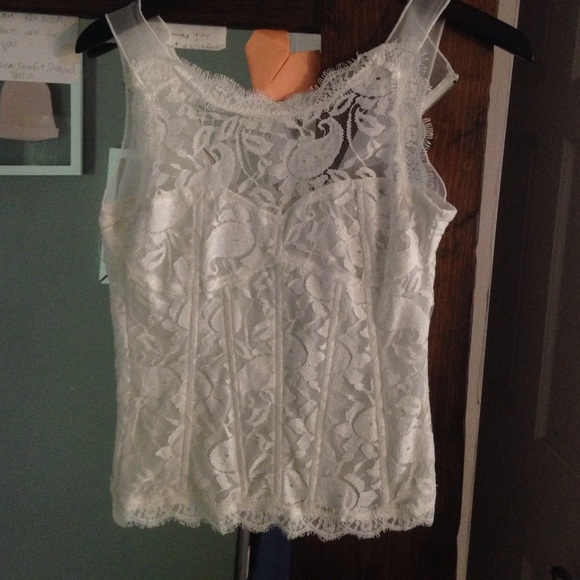 Lace love culture top.