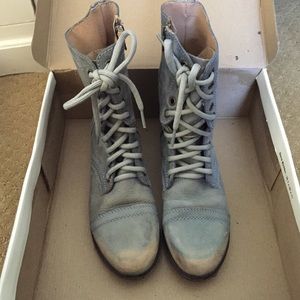 NWOT!!✔️ Steve Madden Blue Troopa Boot💙