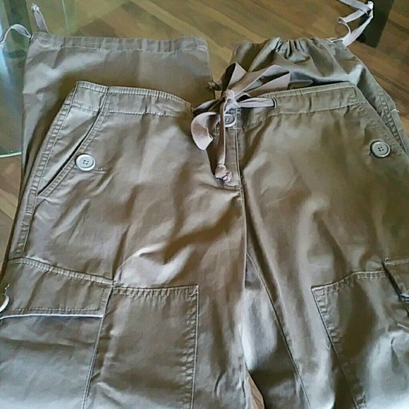 Dark kakhy pants