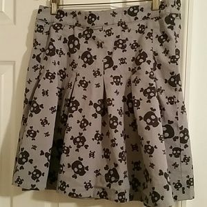 H&M Skull and Crossbones Pleated Skirt