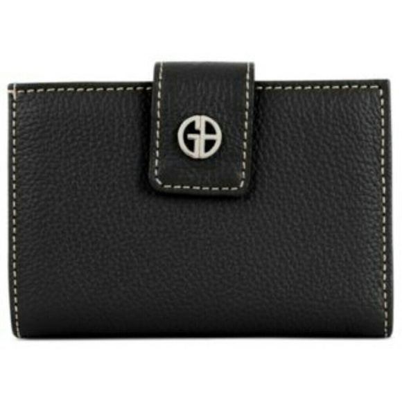 Black leather Giani Bernini wallet