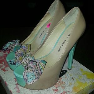 Chinese Laundry Heels w/box