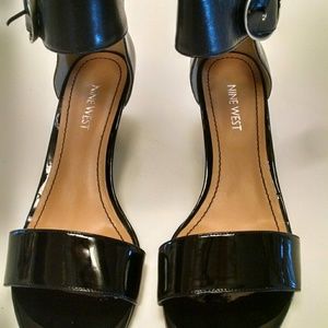 NEW Nine West Wedge