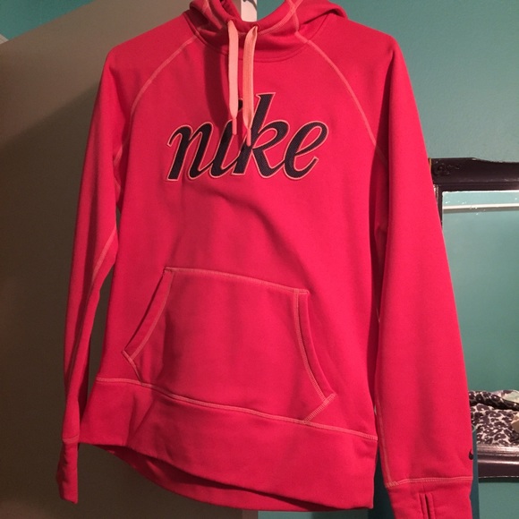 Nike hoodie & pink sperry's