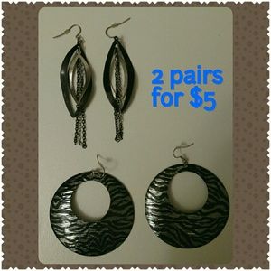 Ask me to bundle! Black and silver earrings