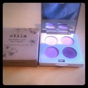 📢 REDUCED 📢Stila eye shadow quad in "Montmartre"