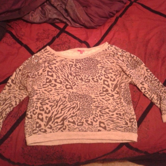 Printed crop-top