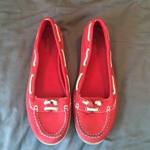 Red Old Navy flats size 6 worn a handful of times.