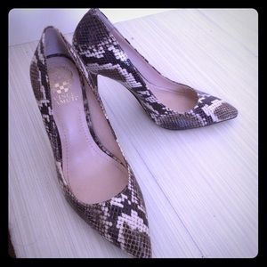 Vince camuto snake skin heels