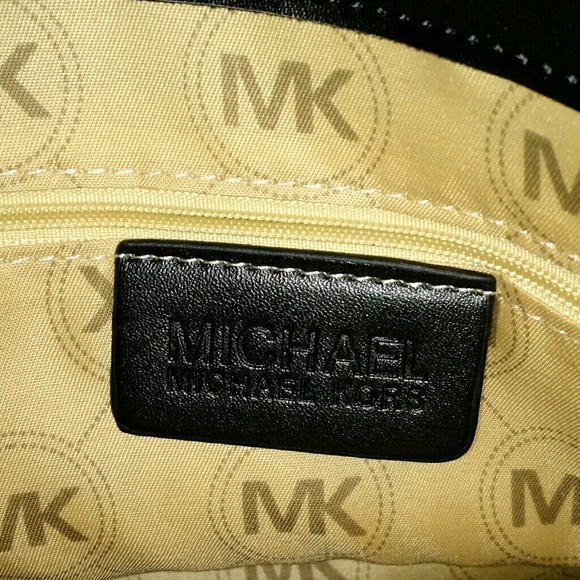 Handbag - Picture 2 of 3