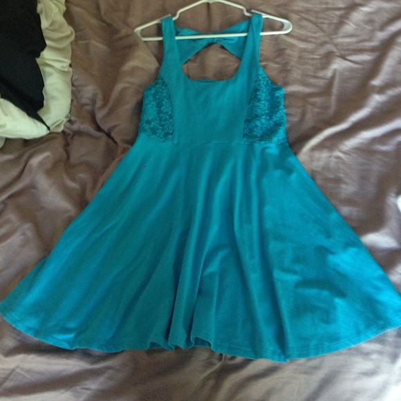 Aeropostale bow back lace dress!