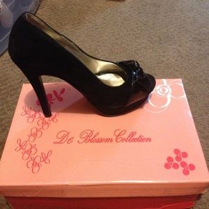 Beautiful Black Suede Heels in original box