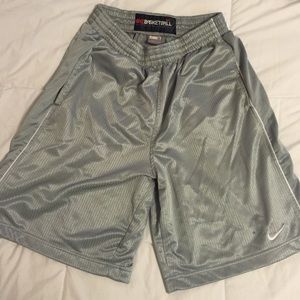 Nike basketball shorts size medium
